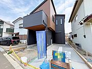 東浦和駅徒歩22分の立地。どこまでも美しく考え抜かれたフォルムに感動すら覚えます。(令和8年4月 撮影)
