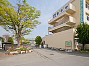 泰平中学校まで約780m