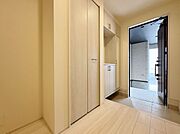 玄関ドアを開けた瞬間、その煌びやかさに感動する空間に出会う。