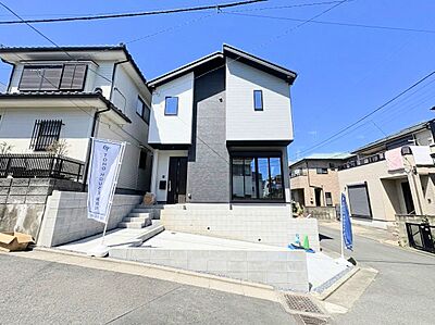 外観:スーパーやコンビニなどが徒歩圏内にあり、買い物に便利な住環境です。 外観:スーパーやコンビニなどが徒歩圏内にあり、買い物に便利な住環境です。