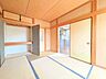 和室：くつろぎの時間をさらに開放的にする間取り。(令和8年4月 撮影)