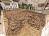 外観：前面道路含む現地