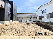 大袋駅まで徒歩9分、商業施設、公共施設まで徒歩圏内です。(令和8年4月 撮影)