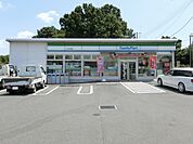 ファミリーマートさいたま中尾店まで約350m