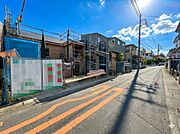 買い物にも便利な立地です。周辺環境や街並みなど、是非一度、現地をご確認ください。(令和8年5月 撮影)