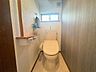 トイレ：各階にトイレを完備しています。