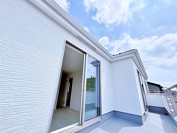 バルコニーを拡大表示