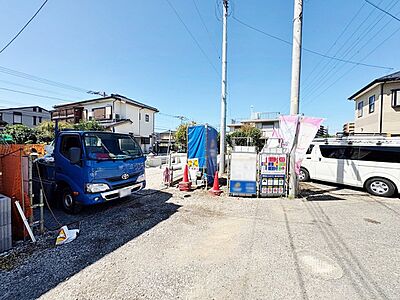 外観:【2号棟】上尾駅まで徒歩8分、駅や商業施設がすぐそばにあり、通勤や買物に便利な環境です。(令和8年9月撮影) 外観:【2号棟】上尾駅まで徒歩8分、駅や商業施設がすぐそばにあり、通勤や買物に便利な環境です。(令和8年9月撮影)