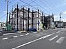 外観：周辺環境とのコラボレーションにより統一感を演出。(令和8年8月撮影)