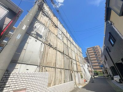 外観:建築条件付きの売地です。参考プランあります。(令和8年9月 撮影) 外観:建築条件付きの売地です。参考プランあります。(令和8年9月 撮影)