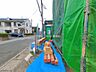 外観：前面道路含む現地