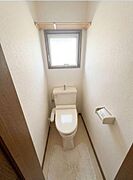 トイレは1階と2階にあります。
