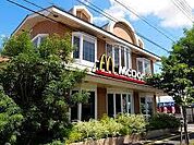 マクドナルド米子店まで1477m