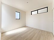 一人ひとりの大切なプライベート空間。趣味・感性で個性的に飾って頂けるようシンプルに仕上げてあります。ゆとりある広さで、一人の時間をゆったりと過ごせる安らぐお部屋になるはずです。