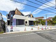 ここから始まる「日常」はご家族にとって大切で貴重な時間。少しでも豊かに、少しでも快適に。そんな想いから生まれた本邸宅は、これから先のお住まいをきっと支えてくれるはずです。