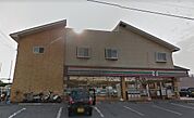 セブンイレブン木更津港南台店まで711m