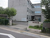 吉浜小学校まで850m