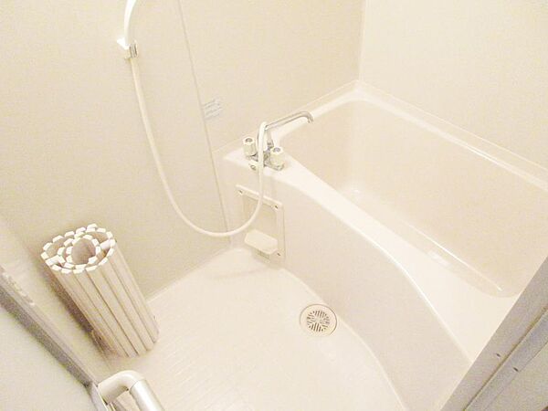 画像4:綺麗で清潔感のある浴室です