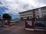 糸島市立前原南小学校まで466m