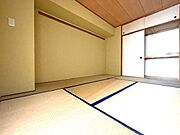 和室はリラックスできる暖かな空間。客間にも使えます。