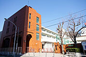 横浜市立横浜吉田中学校まで1060m