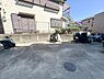 駐車場：駐輪場