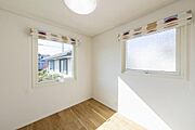 2階居室は二面採光ですので、明るさがあります。