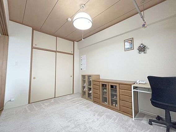 6帖和室には押...