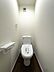 トイレ：トイレは温水洗浄便座です。