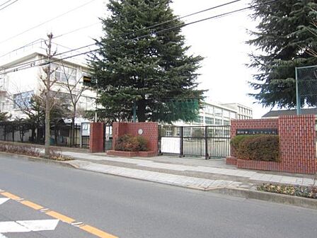 羽村市立富士見小学校まで960m
