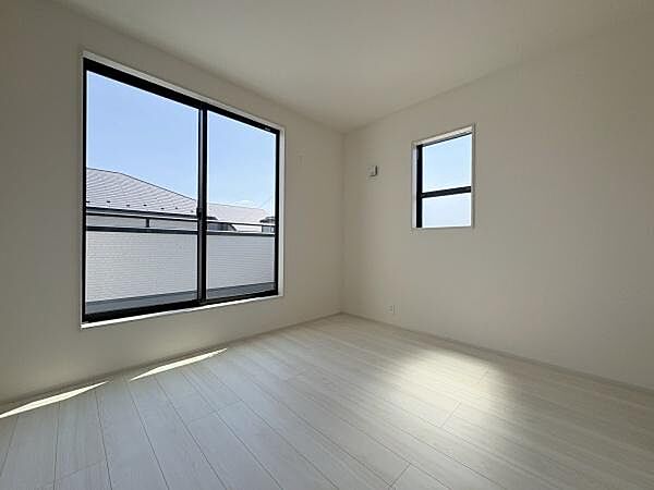 洋室を拡大表示