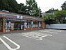 周辺：セブンイレブン日の出西平井店まで697m