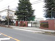 羽村市立富士見小学校まで467m