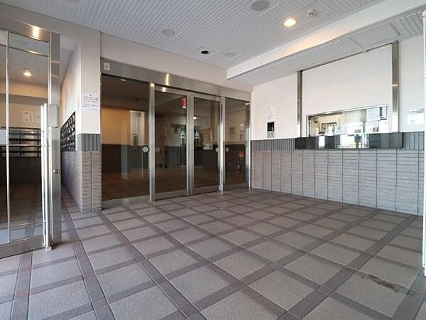 エントランスを拡大表示
