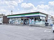 ファミリーマート千葉出洲港店まで222m