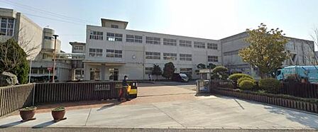 明石市立江井ヶ島小学校まで578m