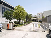 播磨町立播磨中学校まで1635m