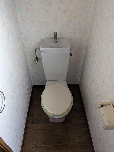トイレを拡大表示