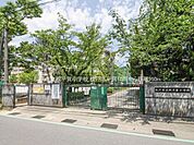 松戸市立殿平賀小学校まで900m、撮影日:2023/05/11　950　松戸市立殿平賀小学校