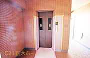 エレベーター付きなのでベビーカーで子どもとお出かけ、重い荷物を持っての帰宅、日々のゴミ出しもスムーズな移動を叶えてくれます☆