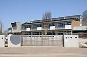 柏市立柏の葉小学校まで1070m