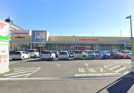 ヨークフーズ六高台店まで376m