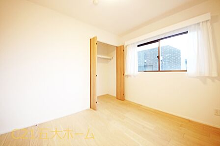 物件のご提案から現地へのご案内、ご契約まで、業務に精通したスタッフが対応させて頂きます。お気軽にご相談ください。