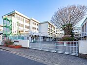 練馬区立関中学校 1010m