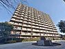 外観：「2路線利用可能×総戸数:221戸」ここに住まう方々へ余すこと無く太陽の恵みを届けられるように計画・設計されております。