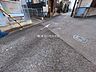外観：前面道路含む現地