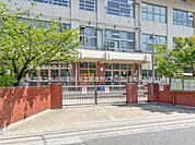 足立区立谷中中学校 1210m