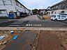 外観：前面道路含む現地