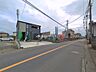 外観：前面道路含む現地