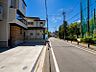 外観：前面道路